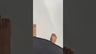 Вот так нам стягивает ноги неудобная обувь ((