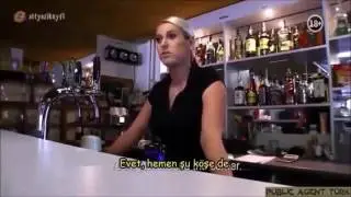 Fake taxi Barmen kadını Para karşılıgı ikna edıyor