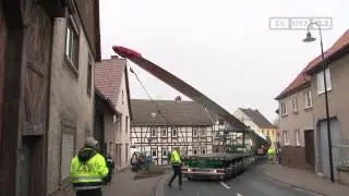 Schwerlasttransport bleibt in Merxleben stecken