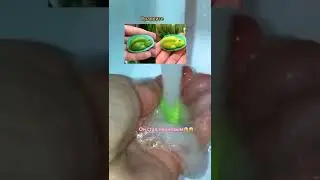 Игрушка хамелеон из киндера