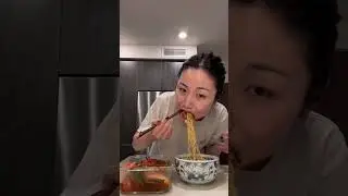 My ramen cravings always hit after midnight⚠️ #ramen #kimchi #mukbang #koreanfood