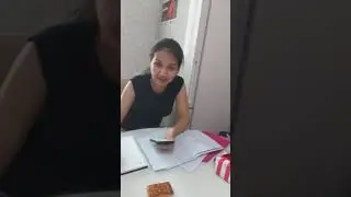 Қыздар сабақта