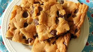 Easy Chocolate Chip Cookie Bars with Self-Rising Flour