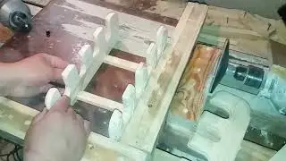 Підставка для кухонних дошок з дерева своїми руками