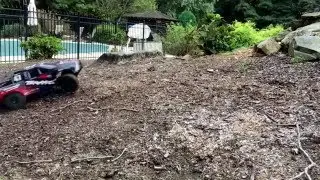 Traxxas Slash 4x4: iPhone 6s Slow Motion