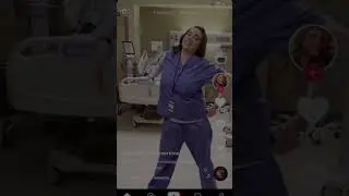 THATS BILLIE EILISH DOING A TIKTOK DANCE ON SATURDAY NIGHT LIVE SHES SO CUTE I CANT-😭✋🏽
