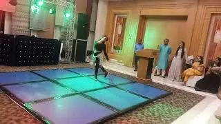 Akh lad jaave by yogita