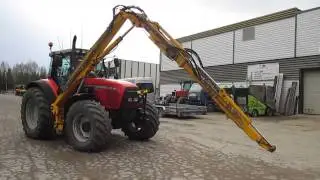 MF 8210 herderer murskaimella