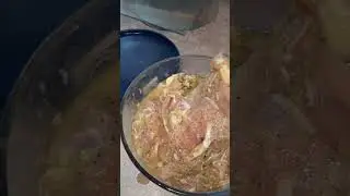 la Cena de hoy  Pollo condimentado.