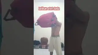 #gym #fitness #workout  Latihan otot dada dengan tas koper