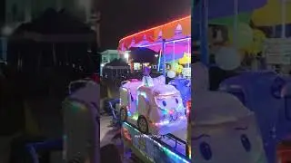 Naik Kerata Api di Pasar Malam