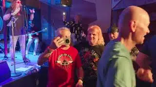 4k:UHD группа Хоть кого (live Китайский летчик Джао Да 10.05.2026)
