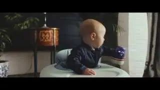 Прикоьная реклама чёрного пылесоса   Samsung Motion Sync