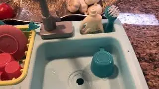 Changing Kitchen Sink Toy