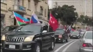 В Баку авто с флагами Азербайджана, России и Турции   Агдам – наш