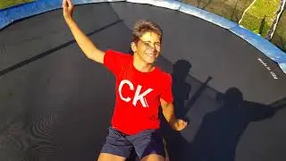 Прыжки на батуте и подтягивание на турнике в 12 лет