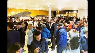 Hundreds attend Leslie St. meeting