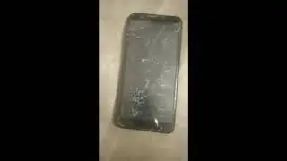 БОМБЯЩИЙ ШКОЛЬНИК УНИЧТОЖИЛ ТЕЛЕФОН ВДРЕБЕЗГИ...