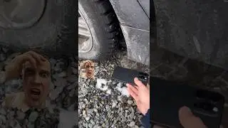 Он давит айфон 15 машиной 😱