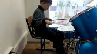 Учим песню "We will rock you"