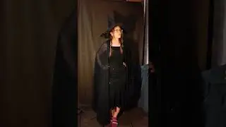Какой костюм мне надеть? 🥸   