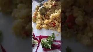 Киноа с оранжевой чечевицей и овощами