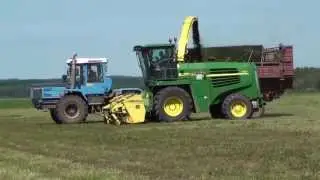 JOHN DEERE 7250 и ХТЗ-17221 с ПИМ-40.Уборка клевера на сенаж.