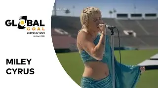 Miley Cyrus Performs 