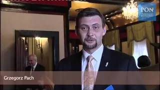 zakończenie studiów podyplomowych "Polsko-Brytyjskie Partnerstwo Strategiczne w UE i NATO 2012/2013"