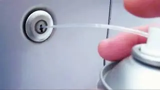 Binds a Citroen Xsara car door lock