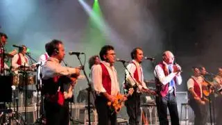 5 minutes life of Renzo Arbore in pictures