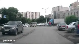 Омск. Перекресток улиц Рабиновича и Чернышевского