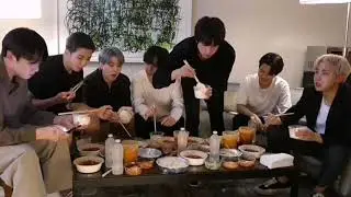 the #Vlive of #BTS from #NewYorkCity at 18:35 pm I miss you guys #BANGTANTV