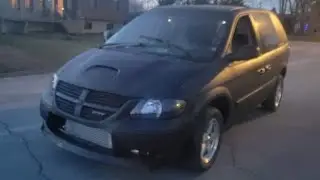 Première essais de la démon van ( srt4 Dodge Caravan first test Drive )