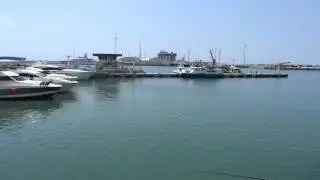 Морской  порт  в Сочи