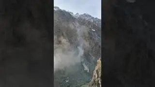 Фаромадани Куххо дар н.Дарвоз 2023 فرود کوه بزرگ در شمال دروازه