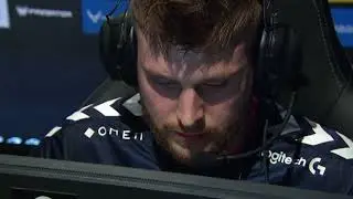 Slowmo of K0nfig destroying G2 with Deagle!