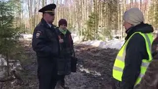 СРОЧНО!Полиция опечатывает вагончик активистов с человеком внутри на ст.Шиес!