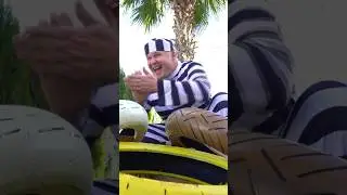 Колесо впало у Бассейн
