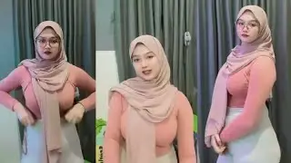 HIJAB KACAMATA KESUKAAN KITA SEMUA 