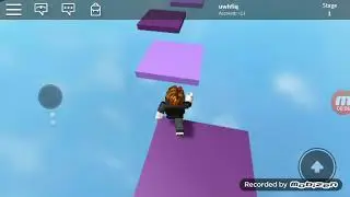 Играю в роблокс под музику