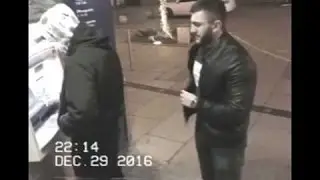 Pickpocket gets caught in the act