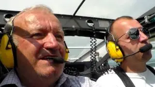 tata cu capul in nori :))