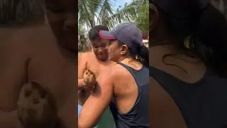 Tem que tomar banho de bucha
