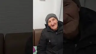 Жил в аэропорту 😞