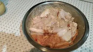 Курица в духовке. Очень вкусно и просто.