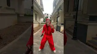 Money Heist vs Police 240 #moneyheist #parkour #police #escape #shorts #goguys