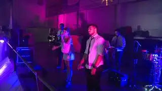 Naoma en vivo - graduación en Las Parejas (02/12/2017)