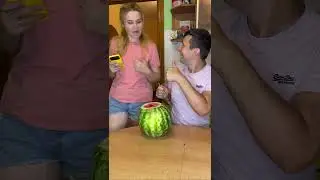 Там щось в кавуні?🫢 Gimiky Show #shgorts