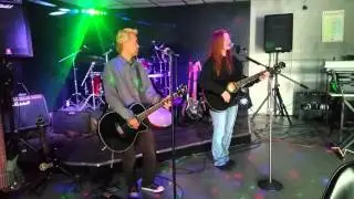Diamond and V @ West Beach Tavern
